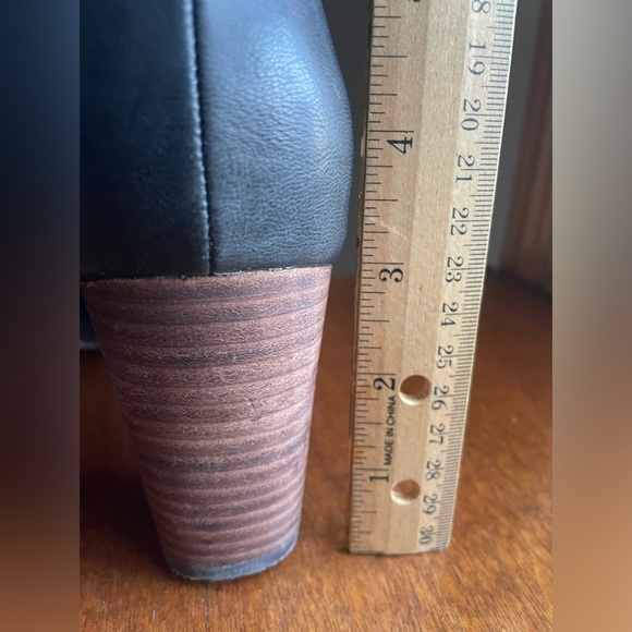 Cole Haan Nike Air 9.5 black leather booties w/ Stacked Heel - Picture 9 of 13